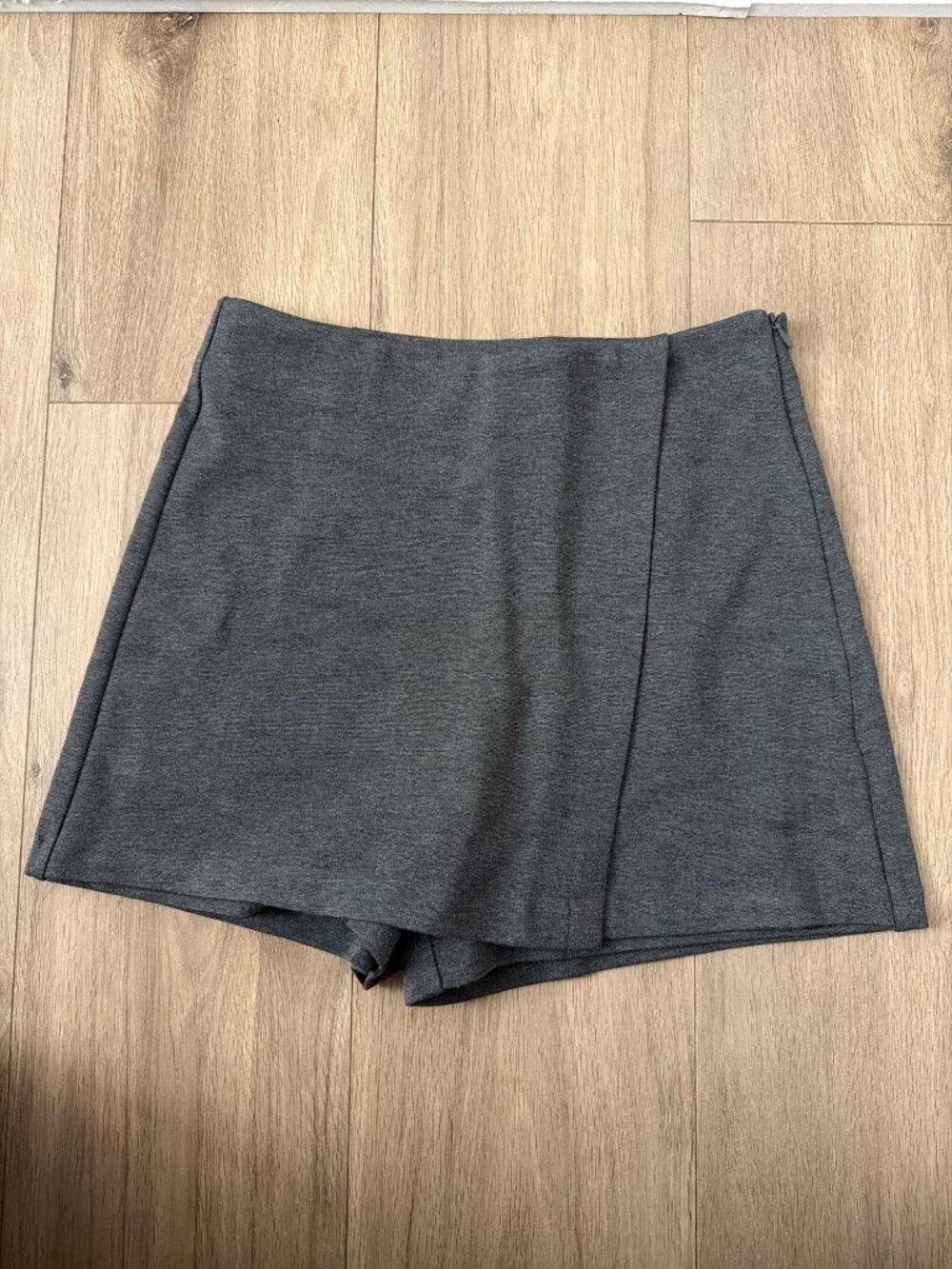 Zenana Womens Dark Gray High-Waisted Stretch Skort - Casual & Comfortable M
